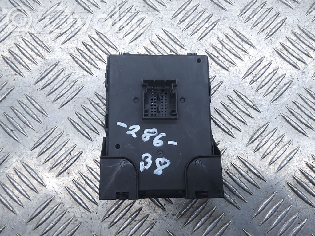 Volkswagen PASSAT B8 Keyless (KESSY) go control unit/module 