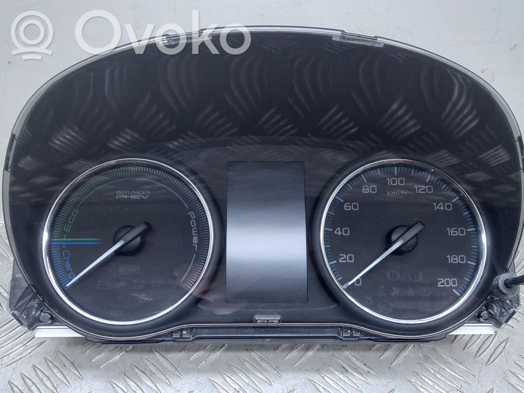 Mitsubishi Outlander Licznik / Prędkościomierz 
