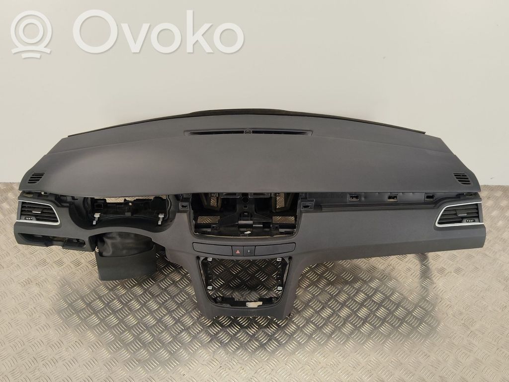 Peugeot 508 Dashboard 
