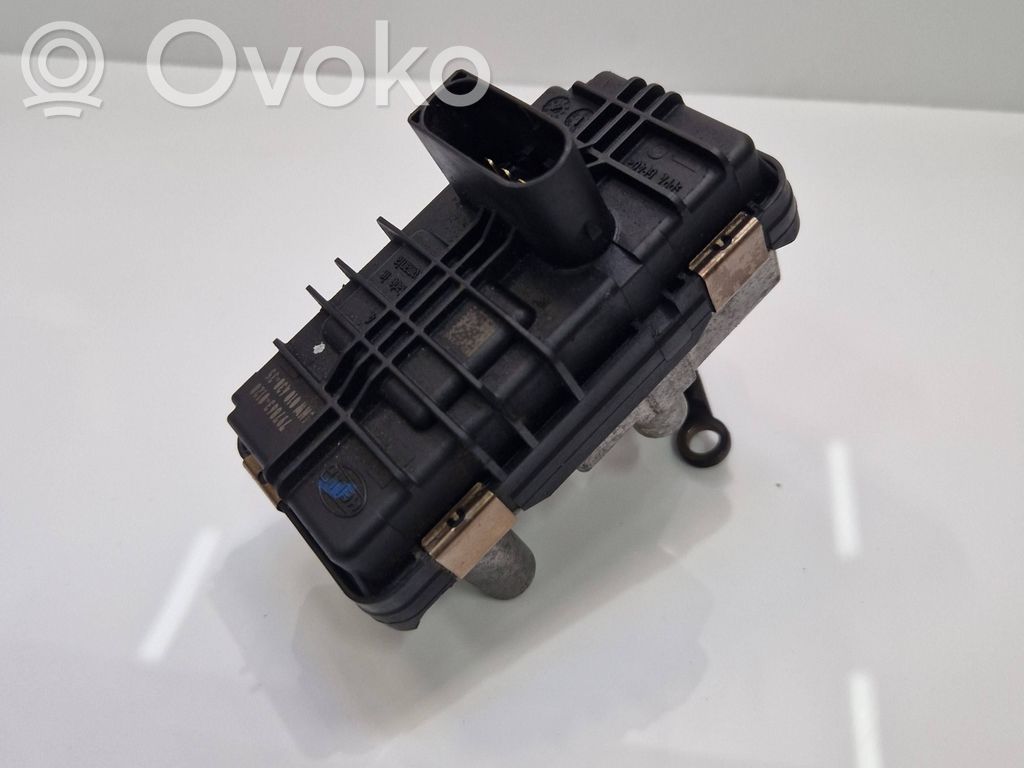 BMW 5 G30 G31 G38 Siłownik / Nastawnik turbiny 