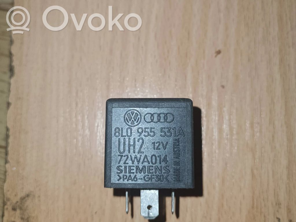 Audi A3 S3 8L Muu rele 