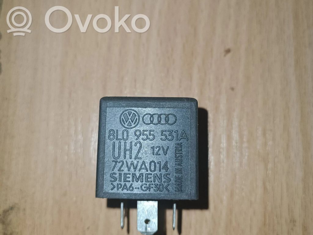 Audi A3 S3 8L Muu rele 