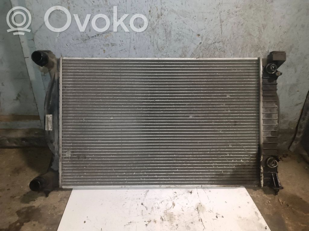 Audi A4 S4 B7 8E 8H Radiator lichid răcire 