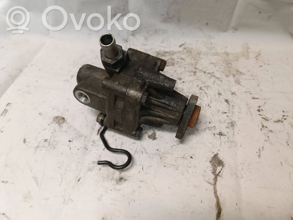 Ohjaustehostimen pumppu   8D0145156X,7681955280K