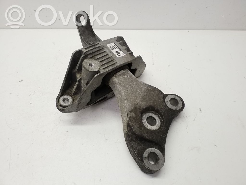 Opel Astra J Engine mount bracket 