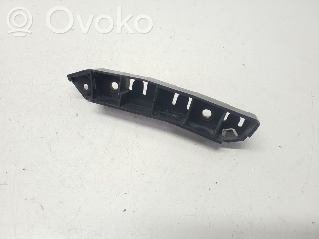 Ford Focus Front bumper mounting bracket 