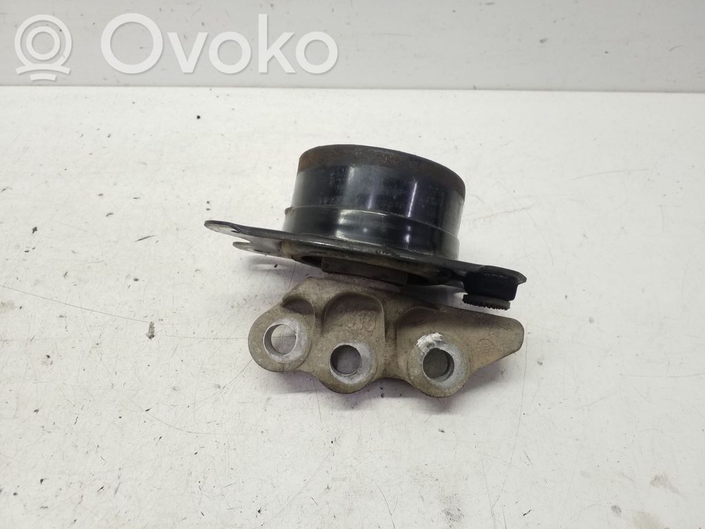 Chevrolet Captiva Engine mount bracket 