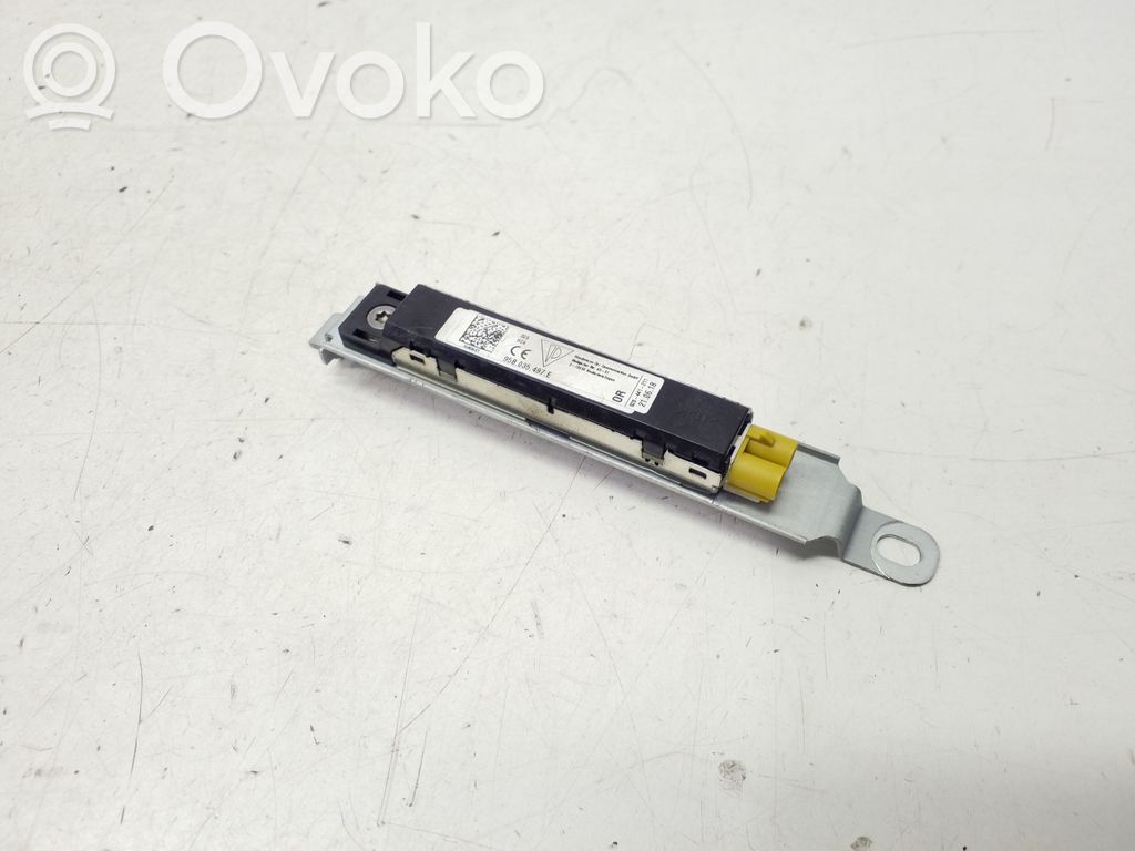 Porsche Macan (95B) Antenos stiprintuvas 