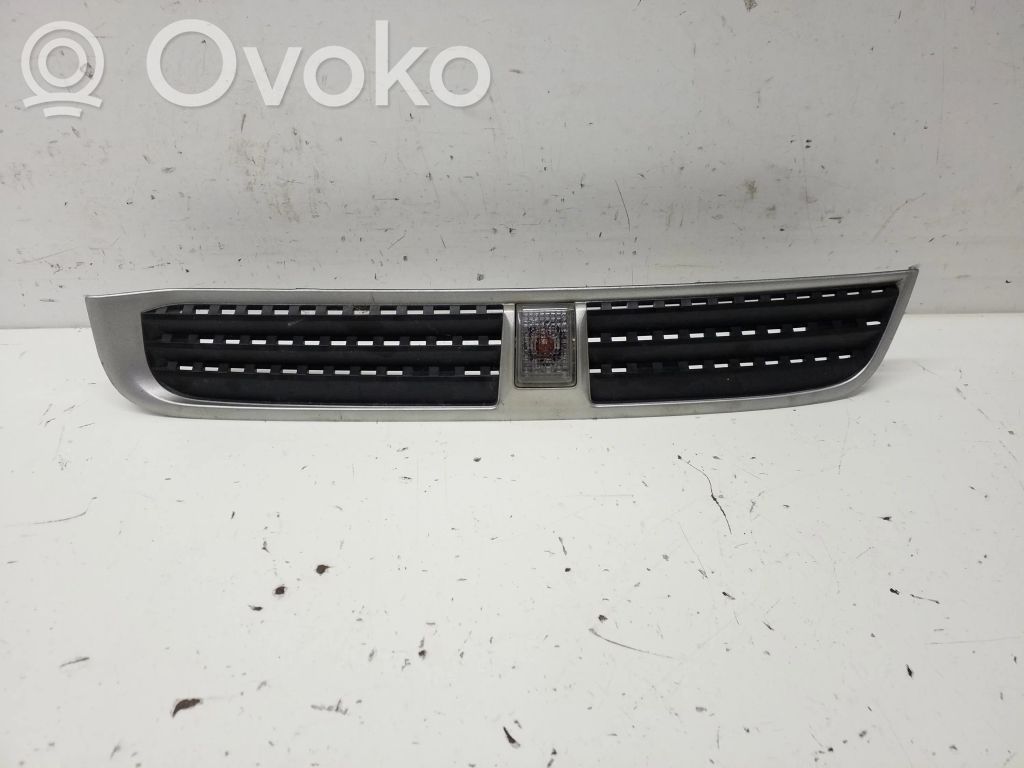 Opel Antara Fender grill 