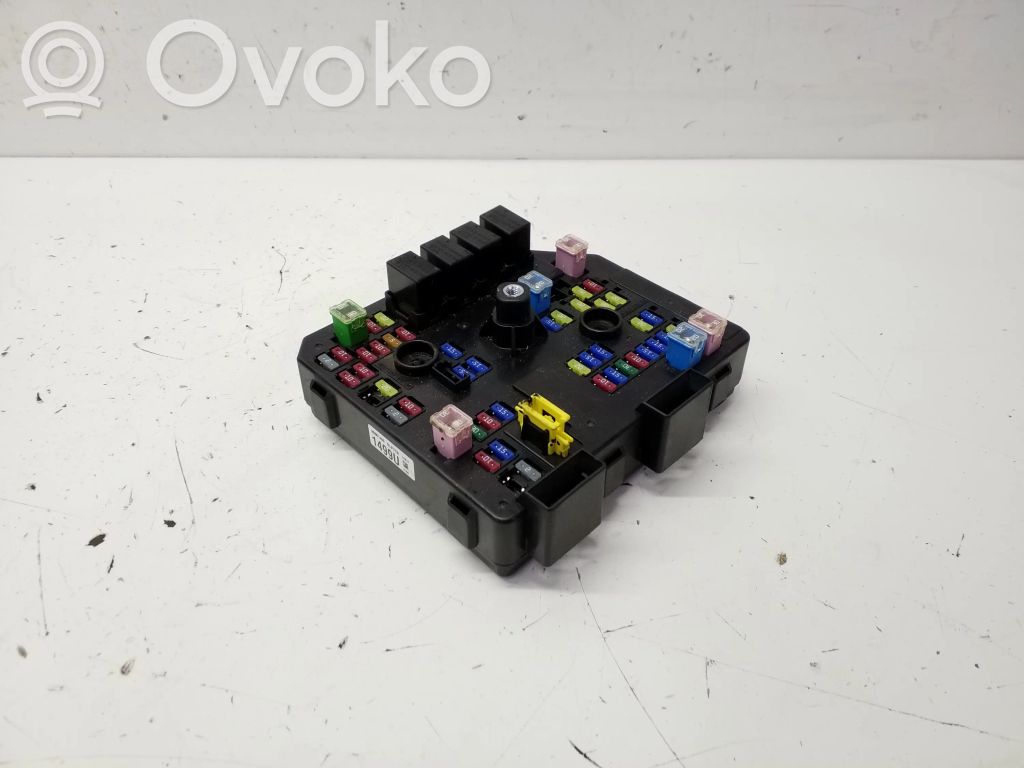 Opel Antara Fuse module 