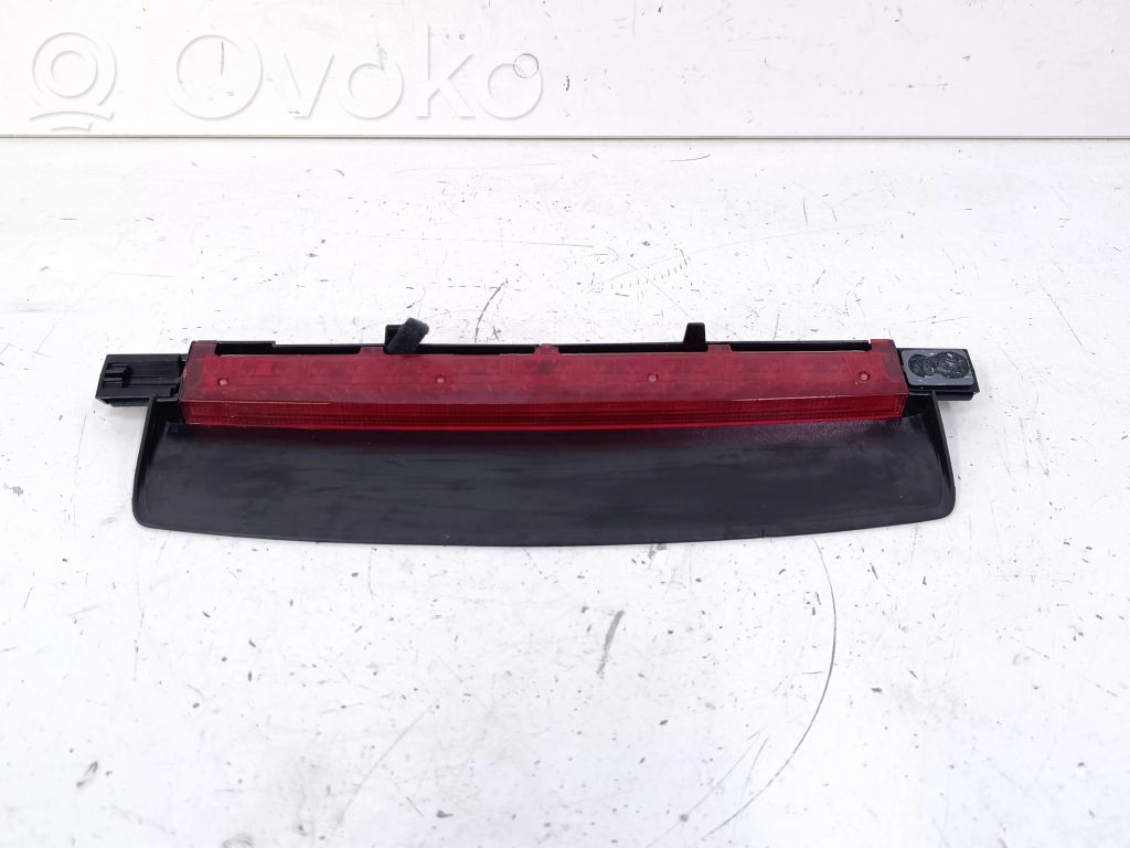 Audi A6 S6 C6 4F Trzecie światło stop 
