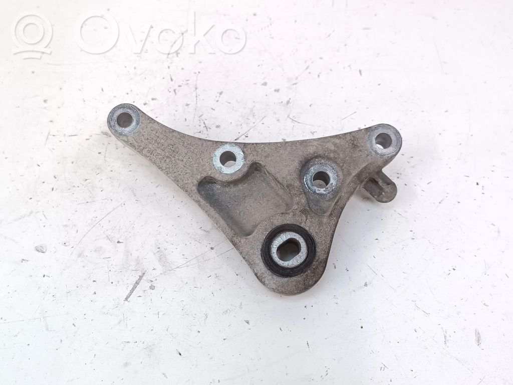 Buick Encore I Gearbox mounting bracket 