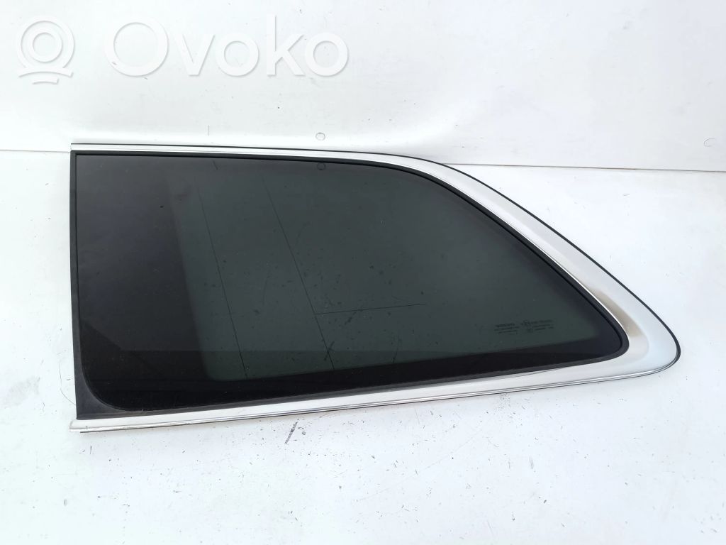 Volvo XC90 Rear side window 