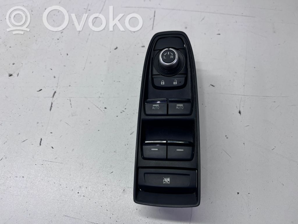 Subaru Outback (BT) Electric window control switch 