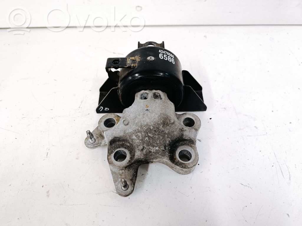 Buick Encore I Engine mount bracket 