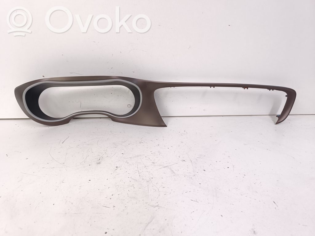 Chrysler Pacifica Dashboard trim 