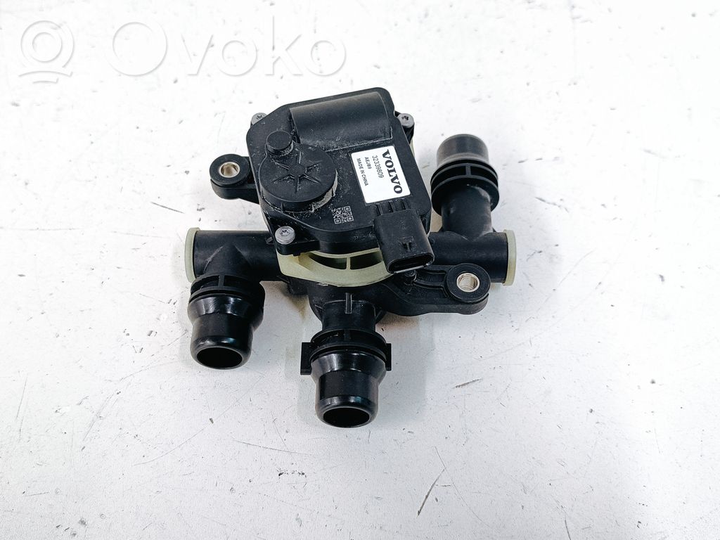 Volvo XC40 Elektriskais cirkulācijas sūknītis 