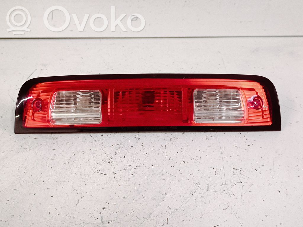 Dodge RAM 1500 DS Third/center stoplight 