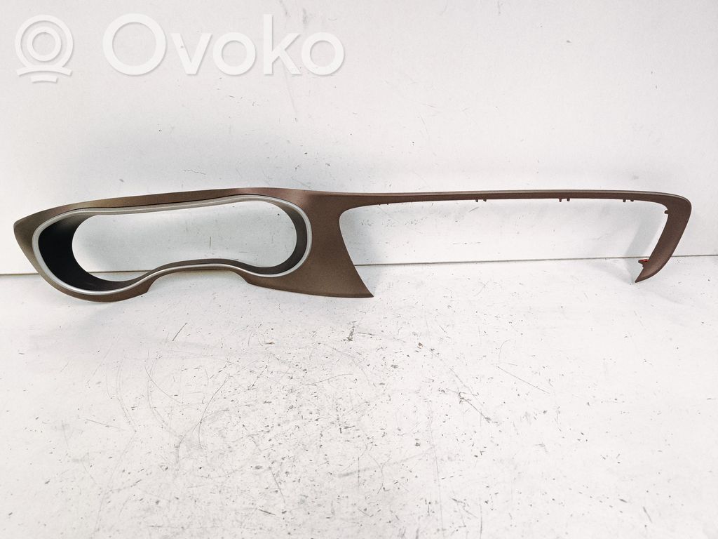 Chrysler Pacifica Dashboard trim 