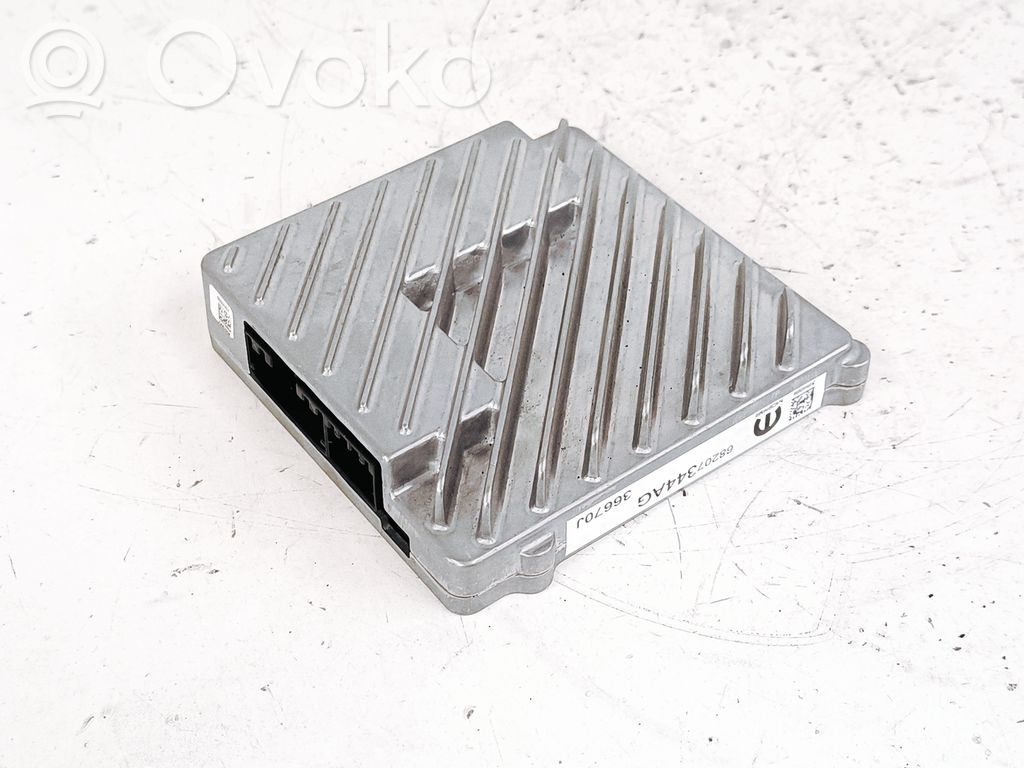 Vahvistin   68207344AG