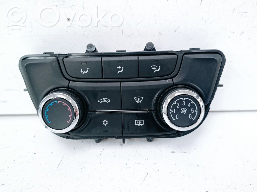 Buick Encore I Climate control unit 