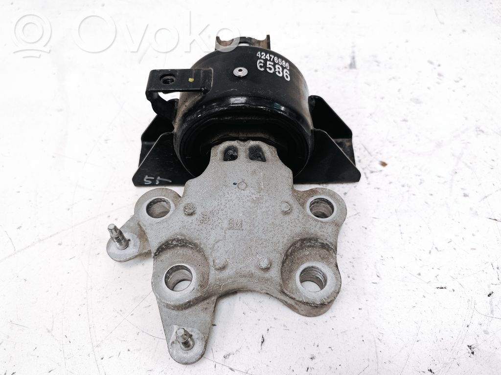 Buick Encore I Engine mount bracket 