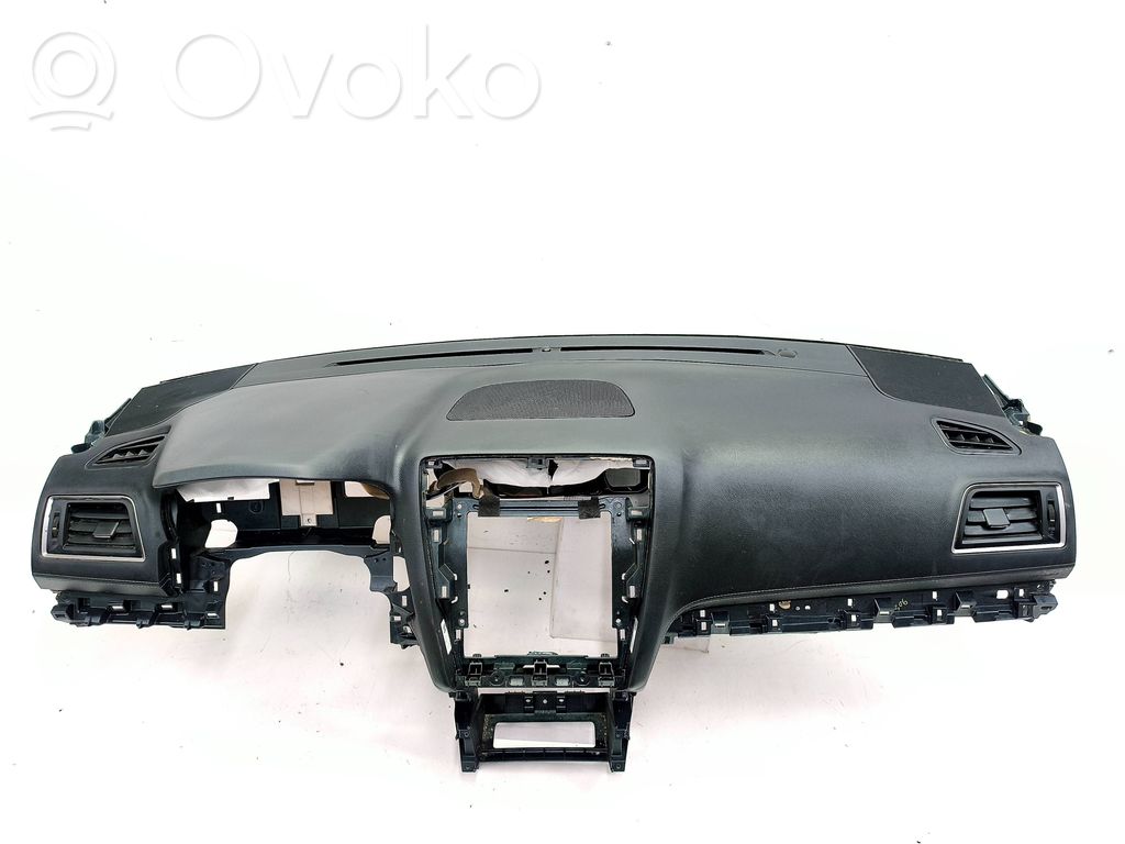 Dashboard   66040AL00A,S11000750,S11902230,66630AL018VH