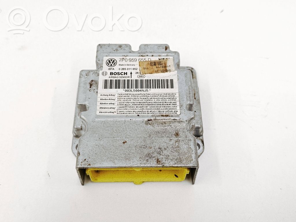 Volkswagen Touareg II Airbag control unit/module 