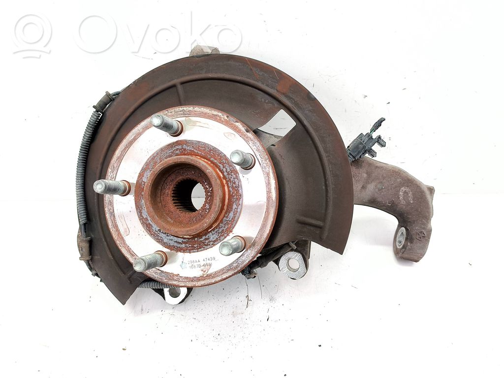 Dodge RAM 1500 DS Front wheel hub 