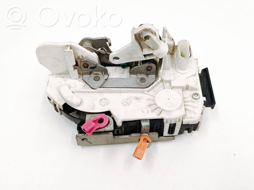 Dodge RAM 1500 DS Etuoven lukko 