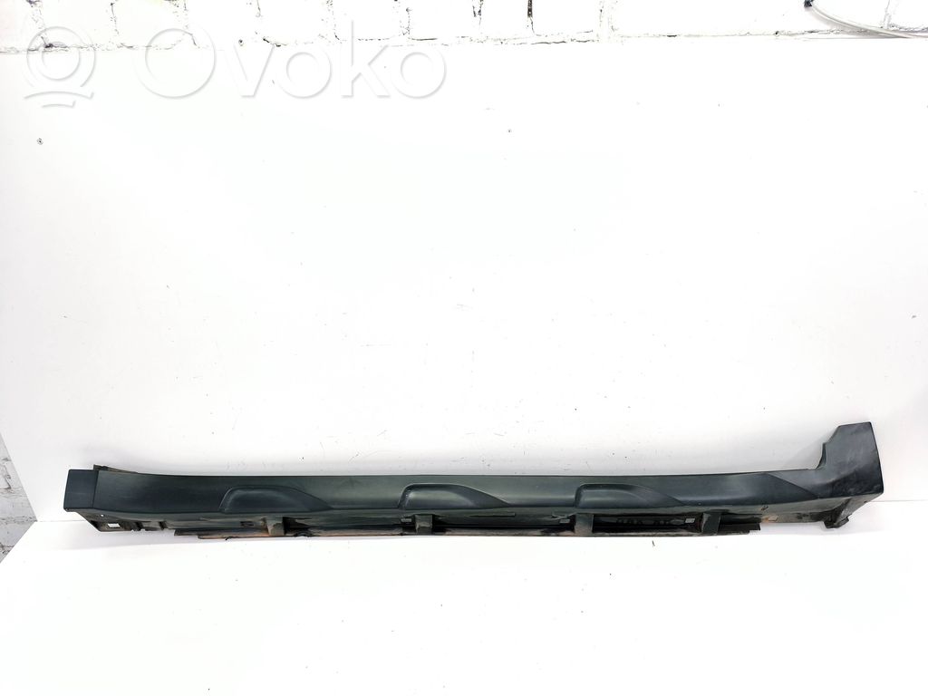 Subaru Outback (BS) Listón 