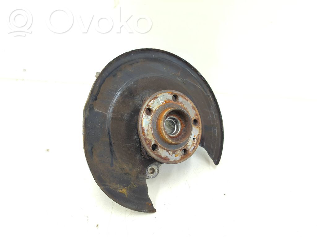 Volvo XC40 Cubo de rueda trasera 