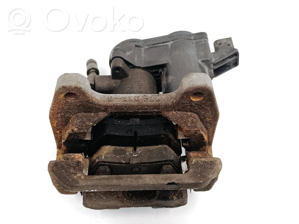 Volvo XC40 Tylny zacisk hamulcowy 