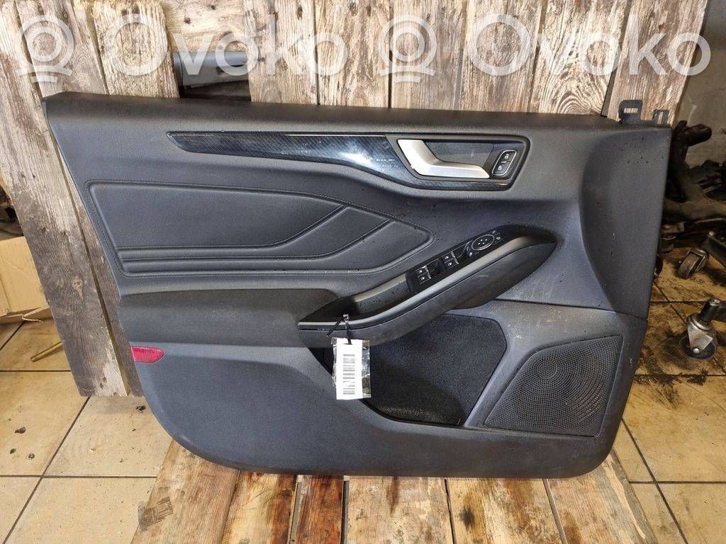 Ford Focus Revestimiento de puerta delantera 