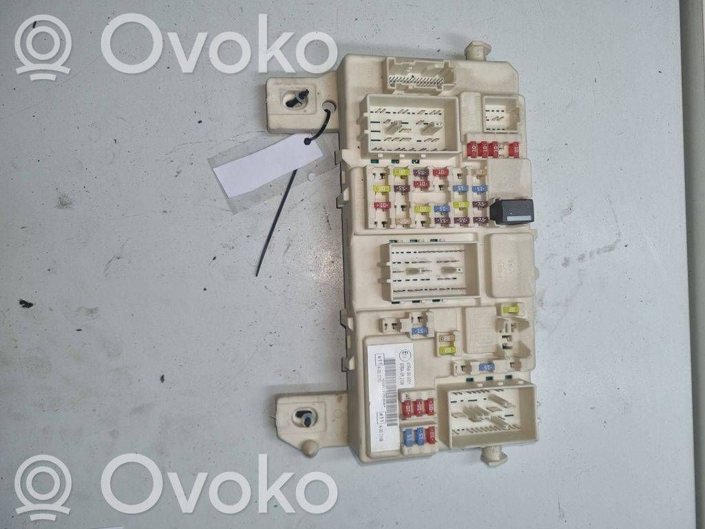 Ford C-MAX I Fuse module 