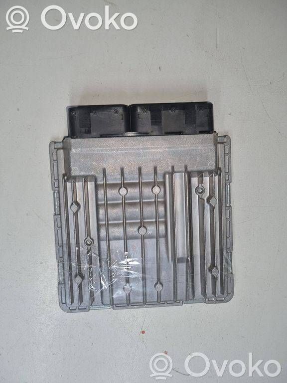 BMW 5 E60 E61 Engine control unit/module 