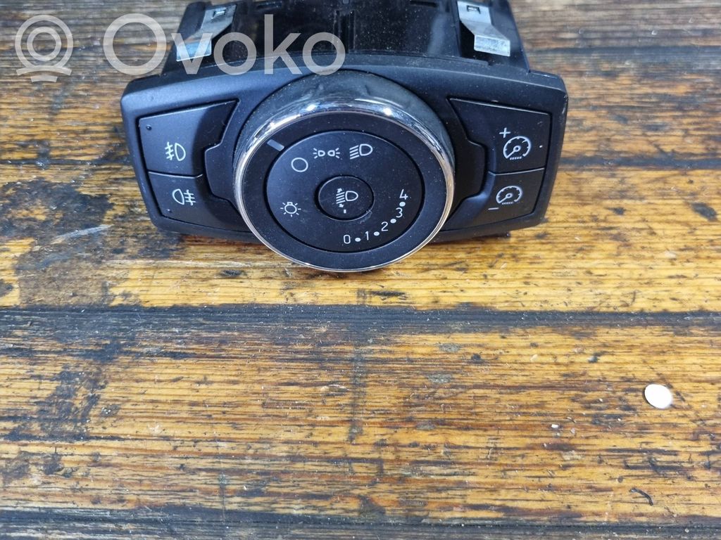 Ford Focus Light switch 