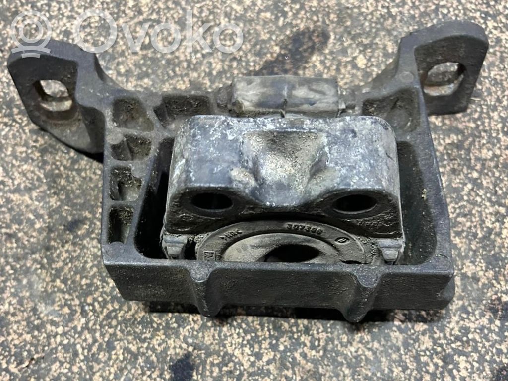 Engine mount bracket   307396,1567937,1811940,30758020,326B22,326B40,3M516F012AF,3M516F012BG,3M516F012BH,5N616F012B,5N616F012R,5N616F012T,61090716