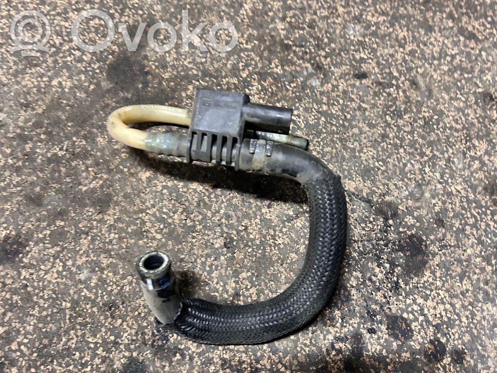 BMW 3 E90 E91 Fuel pressure sensor 