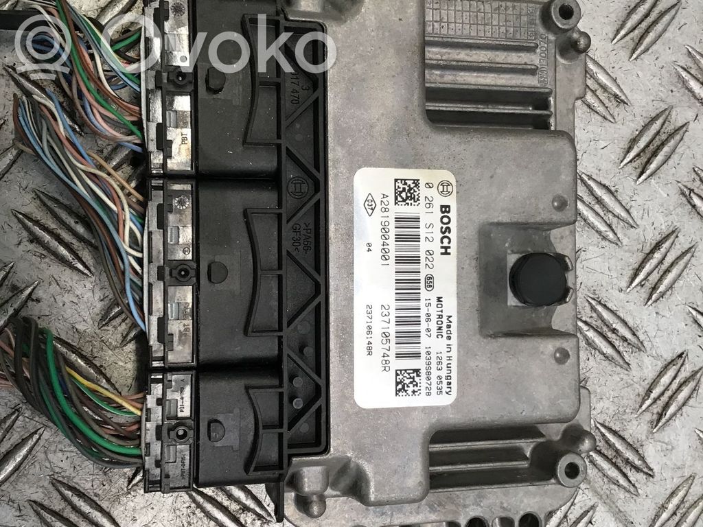 Renault Twingo III Engine control unit/module 