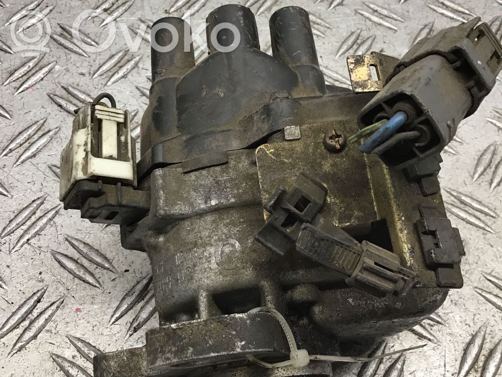 Spark distributor   D4T8902