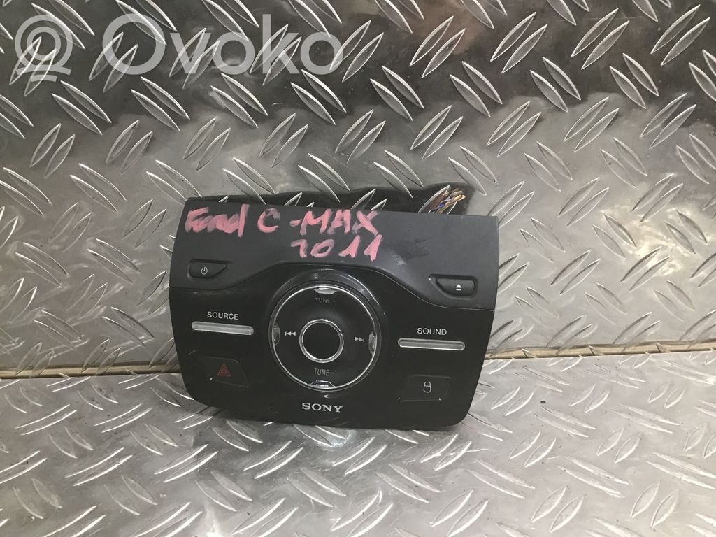 Head unit multimedia control   18K811