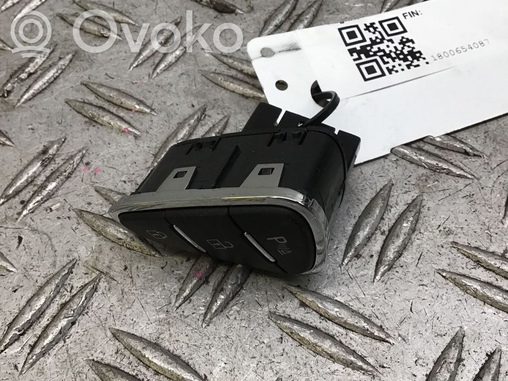 Opel Corsa E Botón interruptor de bloqueo de puertas 