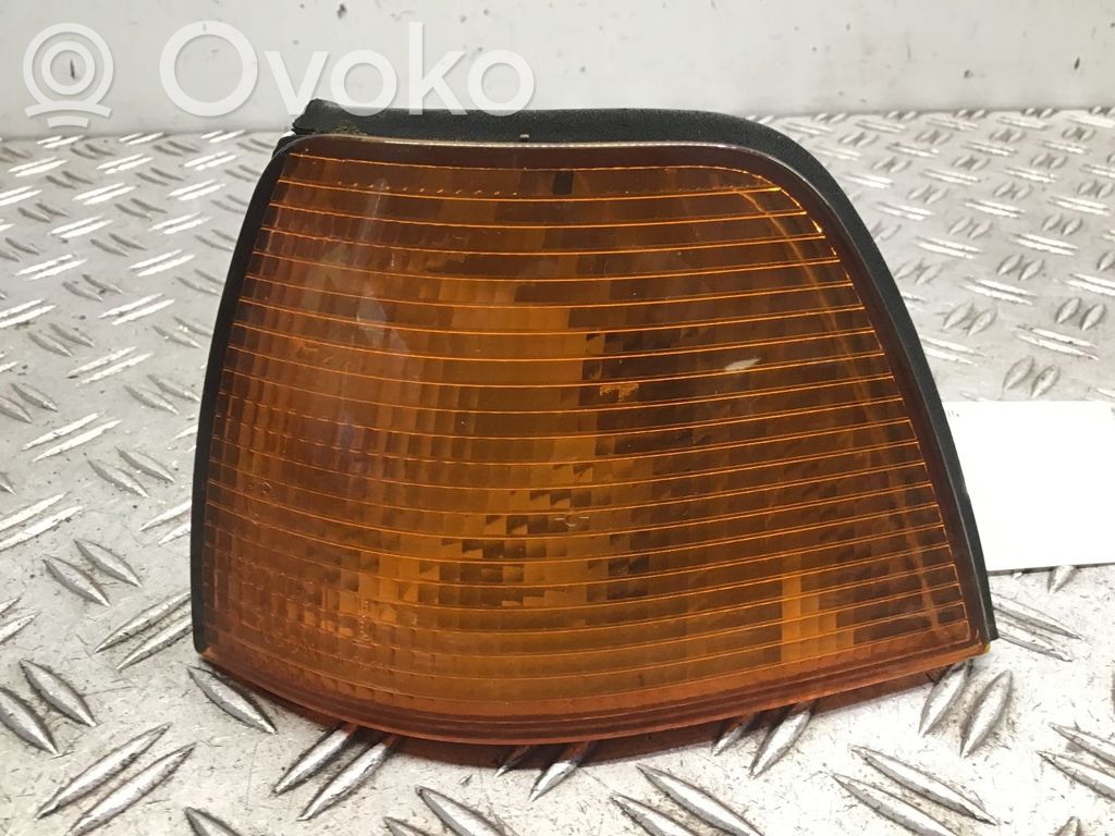Front indicator light   1387043