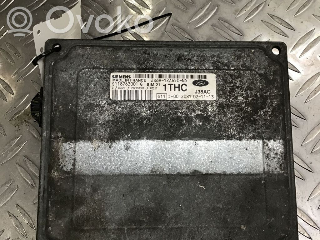 Ford Fiesta Engine control unit/module 