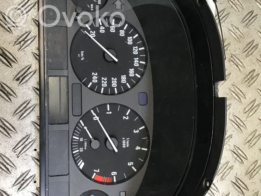 BMW 5 E39 Speedometer (instrument cluster) 