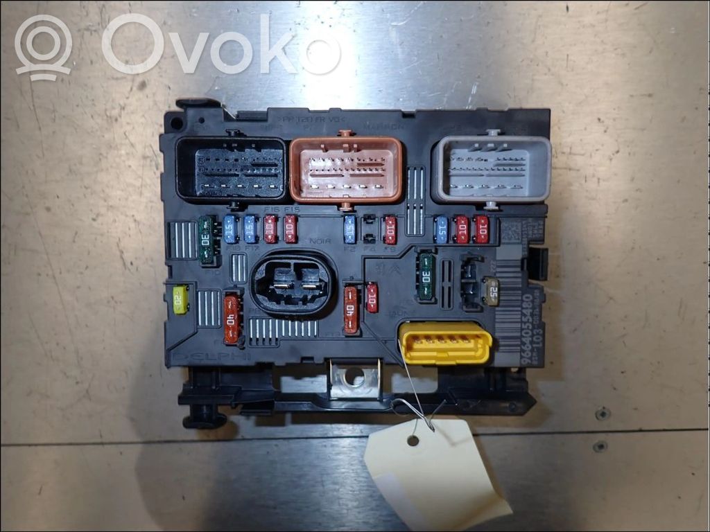 Citroen C3 Fuse module 