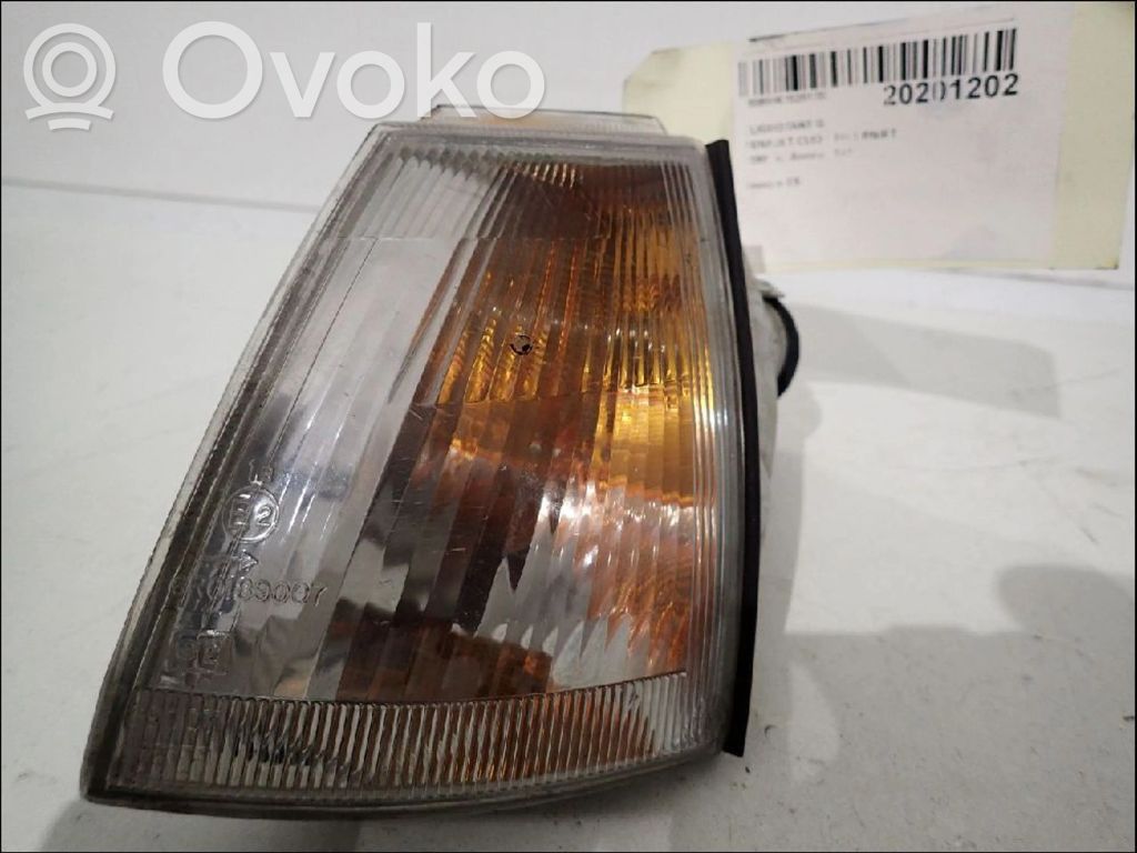 Renault Clio I Front indicator light 