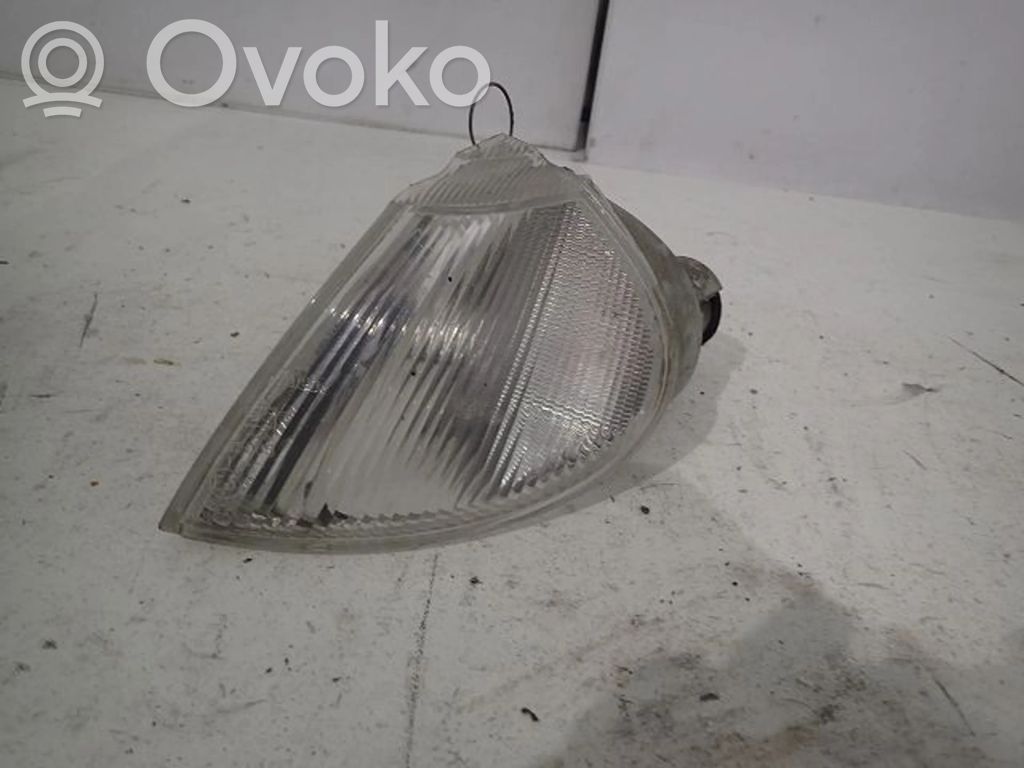 Renault Laguna I Kierunkowskaz przedni 