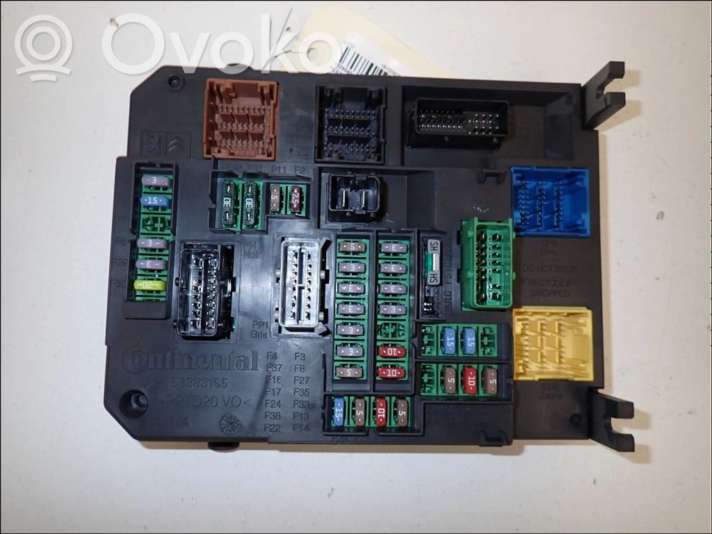 Citroen C4 II Fuse module 